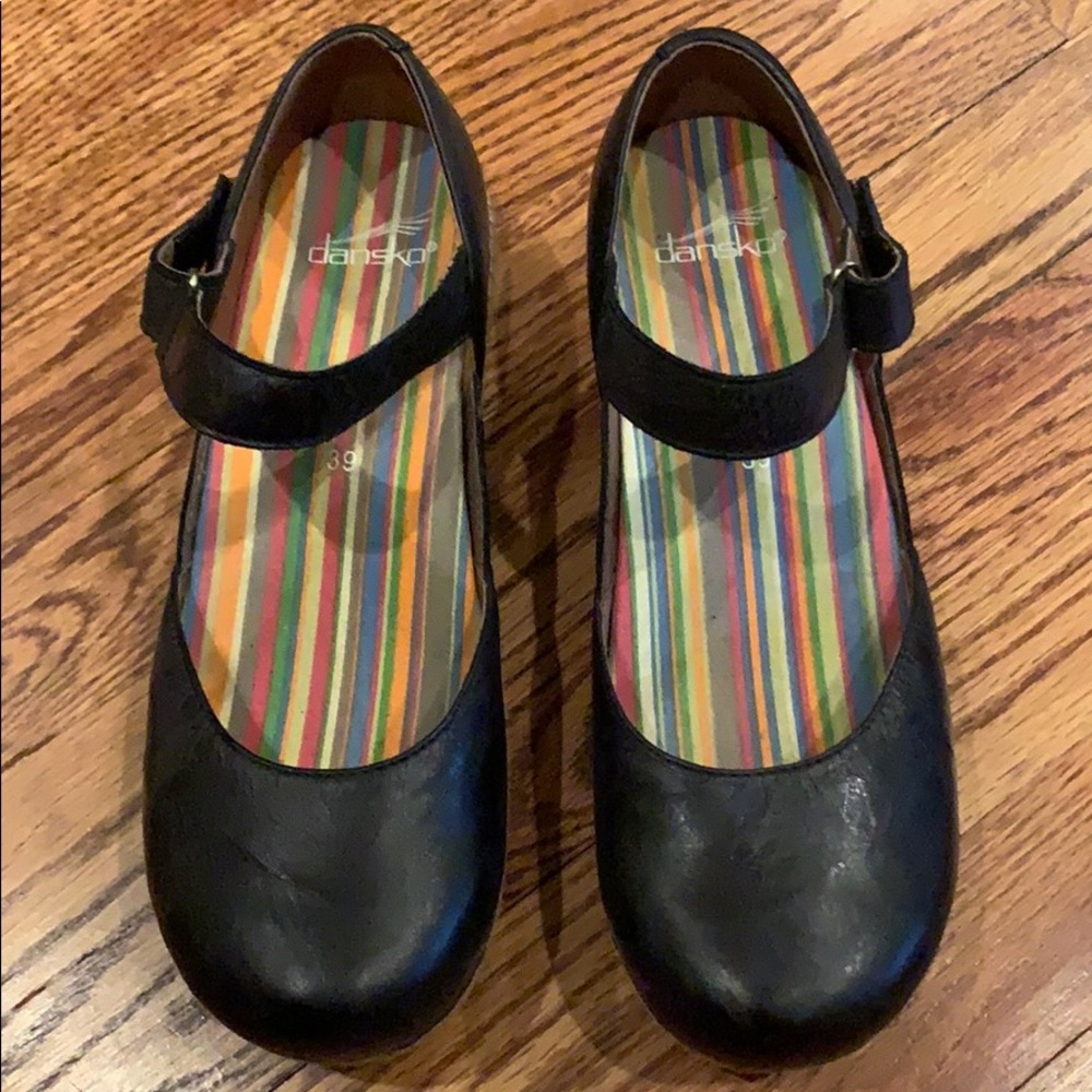 Dansko Mary Janes black